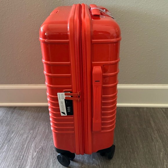 BEIS The Carry-On Roller in Glossy Flame NWT - Picture 3 of 10